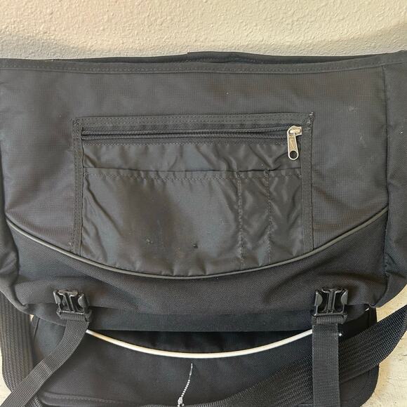 Vintage Nike center swoosh messanger bag 2005 Y2K Laptop crossbody pockets - Picture 10 of 16